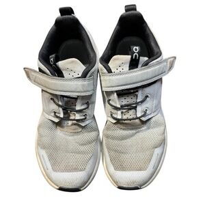 On Shoes Youth Size 2 Gray Mesh Hook & Loop Running Sneakers 3KD11430070